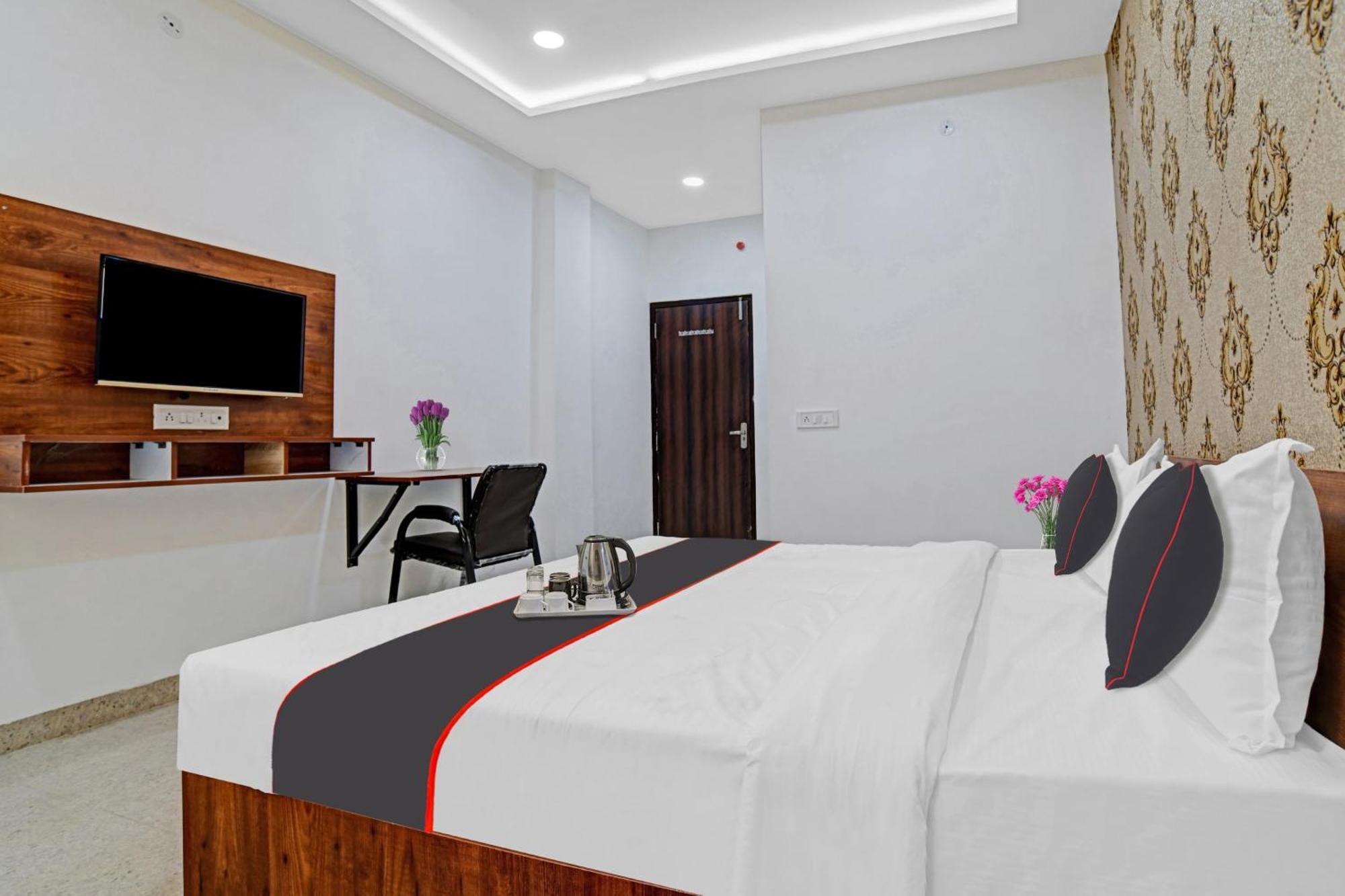 Hotel O Shivaay Indore Eksteriør billede